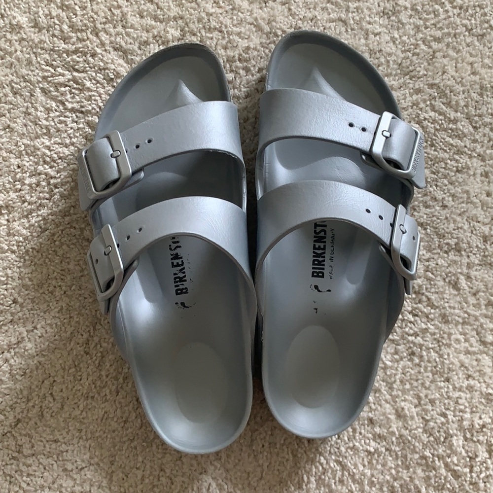 Water Birkenstock’s!
